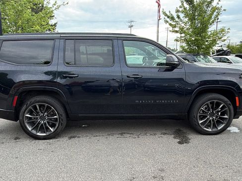 Used 2025 Jeep Grand Wagoneer Series II Obsidian w/ Quick Order Packagew 28T AWD/4WD image 7
