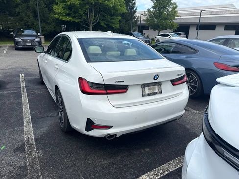 Used 2020 BMW 330i xDrive Sedan w/ Premium Package AWD/4WD image 3