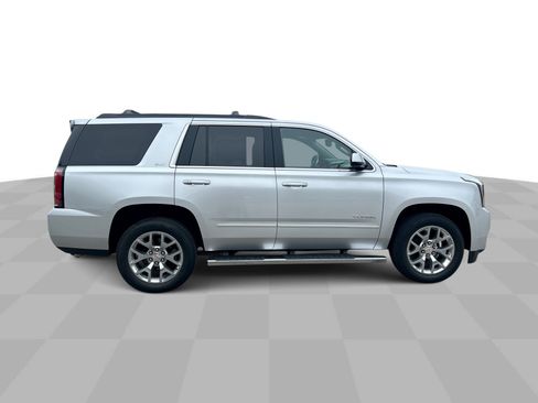 Used 2019 GMC Yukon SLT w/ HD Trailering Package AWD/4WD image 10
