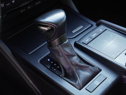 Used 2019 Lexus ES 350 Premium image 16