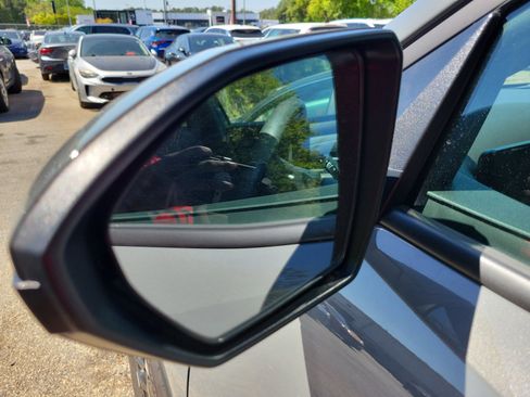 Used 2025 Hyundai Santa Cruz SE image 9