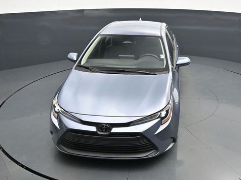 Used 2025 Toyota Corolla LE FWD image 13