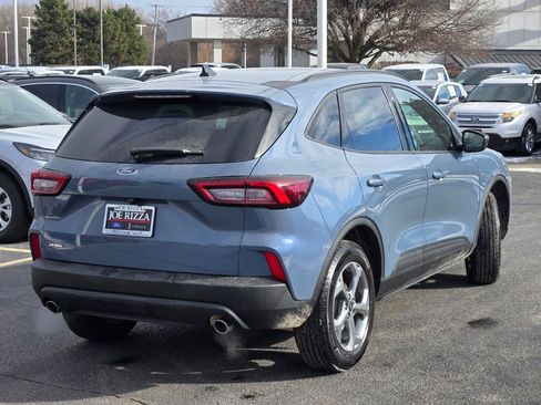 Certified 2025 Ford Escape ST-Line image 10