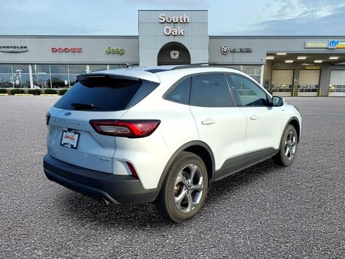 Used 2025 Ford Escape ST-Line Select AWD/4WD image 3