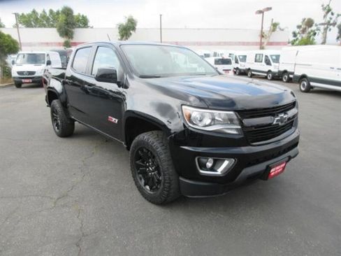 Used 2016 Chevrolet Colorado Z71 w/ Z71 Midnight Edition RWD image 8