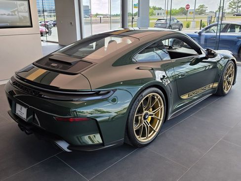 New 2026 Porsche 911 GT3 image 5