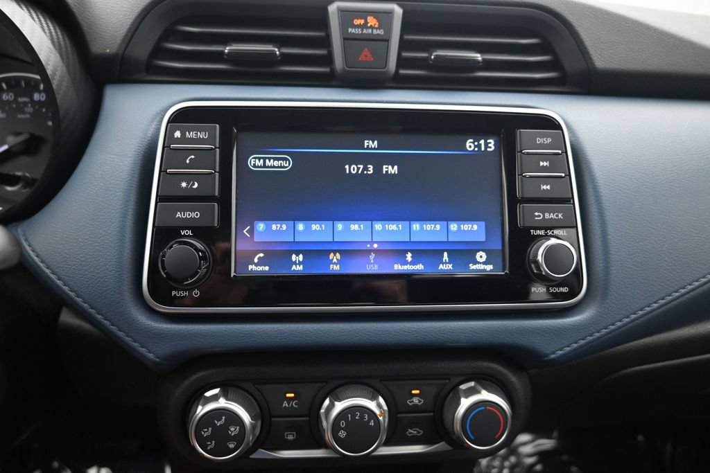 Used 2025 Nissan Versa SV FWD image 15