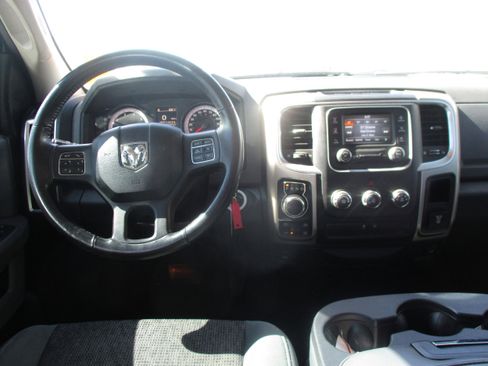 Used 2015 RAM 1500 Big Horn AWD/4WD image 9