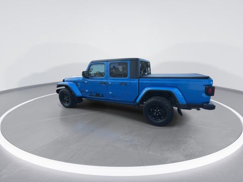 Used 2021 Jeep Gladiator Sport AWD/4WD image 12