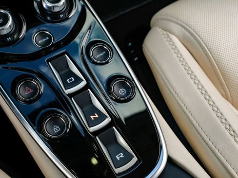 Used 2021 McLaren GT RWD image 20