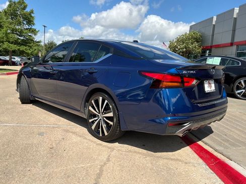 Used 2021 Nissan Altima 2.5 SR w/ SR Premium Package FWD image 7