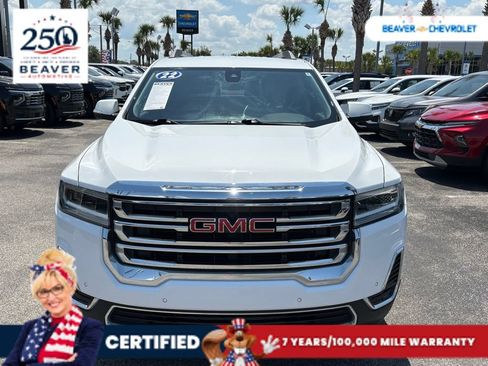 Used 2022 GMC Acadia SLE w/ Driver Convenience Package FWD image 3