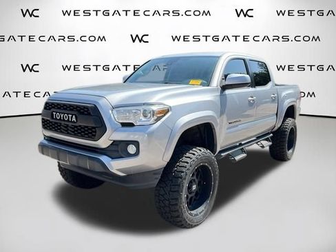 Used 2019 Toyota Tacoma SR5 AWD/4WD image 1