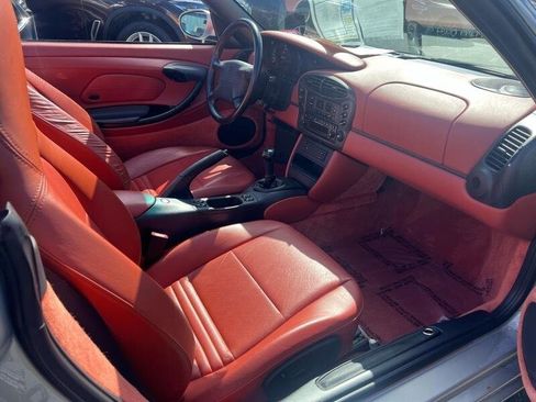 Used 1999 Porsche Boxster image 12