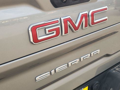 Used 2024 GMC Sierra 2500 AT4 w/ AT4 Premium Plus Package AWD/4WD image 32