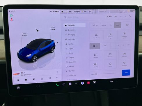 Used 2023 Tesla Model Y Long Range image 32