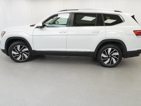 Used 2024 Volkswagen Atlas SEL AWD/4WD image 43