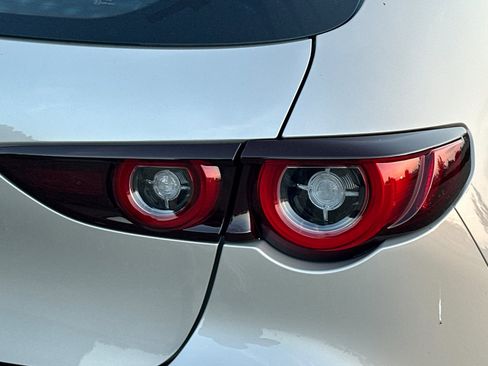 New 2026 MAZDA MAZDA3 2.5 S Hatchback w/ Premium Pkg image 33