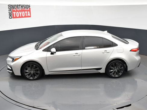 Used 2025 Toyota Corolla SE image 18