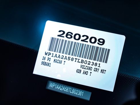 Certified 2026 Porsche Macan Turbo AWD/4WD image 30