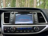 Used 2018 Toyota Highlander XLE image 4