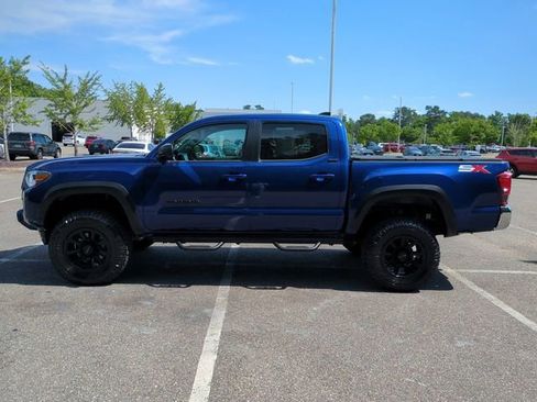 Used 2023 Toyota Tacoma SR5 w/ SX Package AWD/4WD image 7
