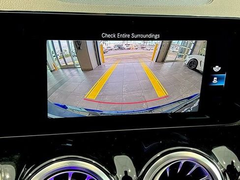 Used 2023 Mercedes-Benz GLB 250 image 23