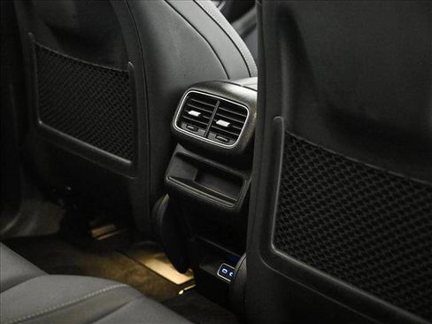 Used 2026 Mercedes-Benz GLE 350 4MATIC image 19