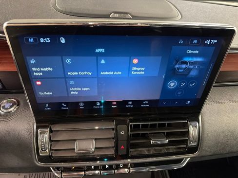 Used 2022 Lincoln Navigator Reserve w/ Equipment Group 201A AWD/4WD image 9