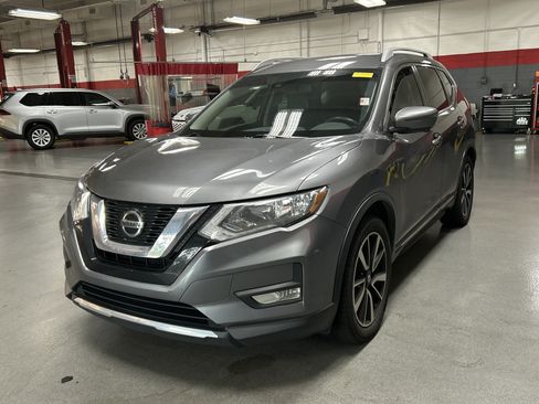 Used 2019 Nissan Rogue SL FWD image 5