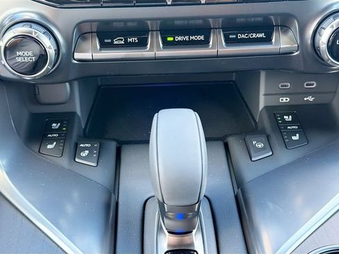 New 2026 Lexus LX 700h Luxury AWD/4WD image 49