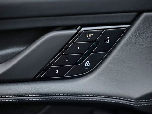 New 2026 Porsche Taycan 4 image 19