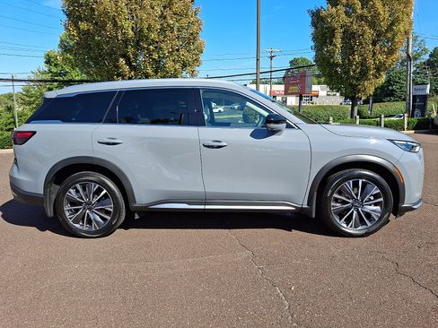 Certified 2026 INFINITI QX60 Luxe w/ Cargo Package AWD/4WD image 7