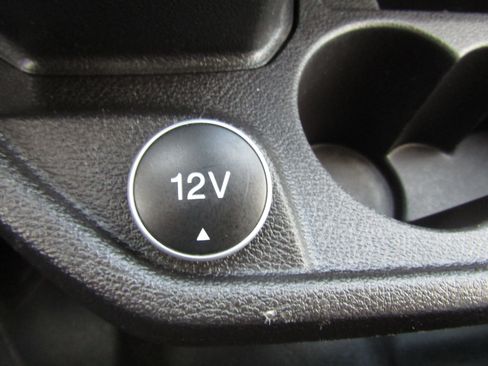 Used 2018 Ford Transit 150 XL image 24