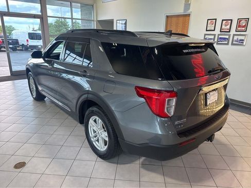 Used 2022 Ford Explorer XLT w/ Class IV Trailer Tow Package AWD/4WD image 11