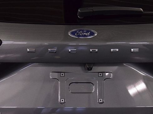 Used 2023 Ford Escape Active w/ Tech Pack #1 AWD/4WD image 15