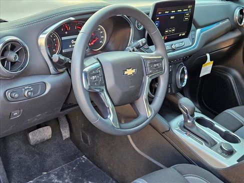 New 2026 Chevrolet Blazer LT image 3