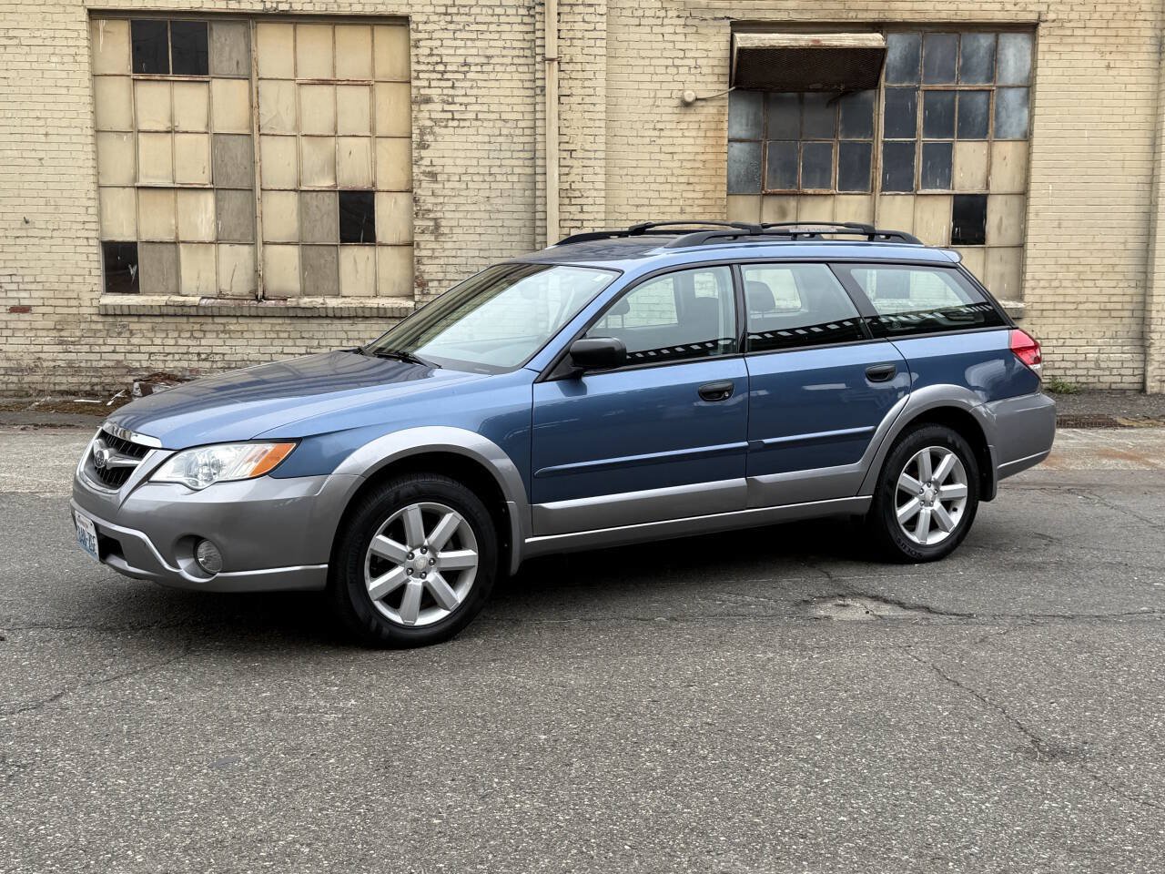 Used 2009 Subaru Outback 2.5i Special Edition AWD/4WD image 56