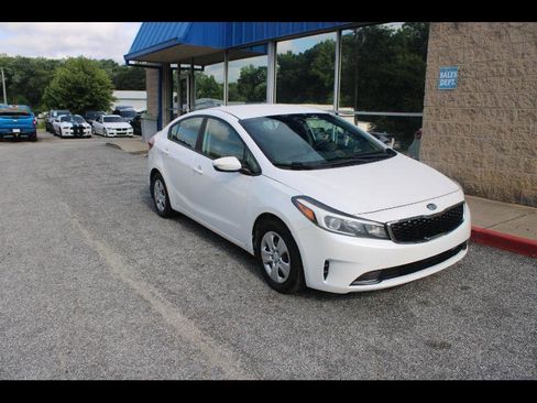Used 2018 Kia Forte LX w/ LX Popular Package FWD image 1