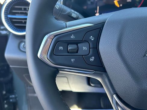 New 2025 Chevrolet Trax LT w/ LT Convenience Package image 26