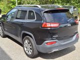 Used 2018 Jeep Cherokee Limited image 6