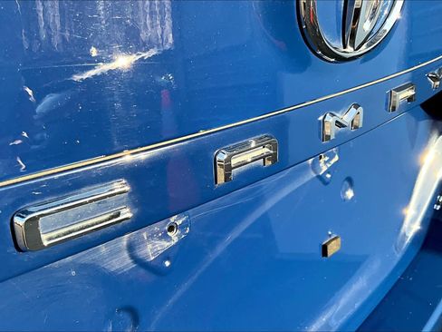 Certified 2023 Toyota Camry SE image 9