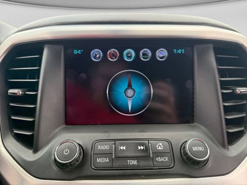 Used 2018 GMC Acadia SLT AWD/4WD image 25