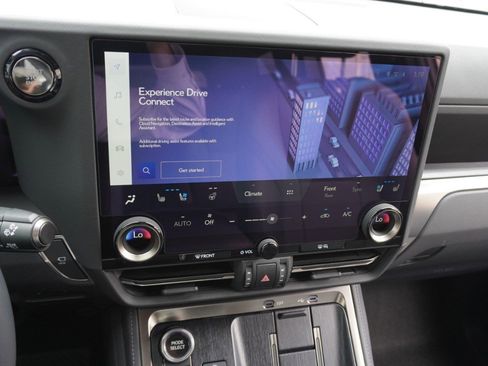 Used 2025 Lexus GX 550 AWD/4WD image 17