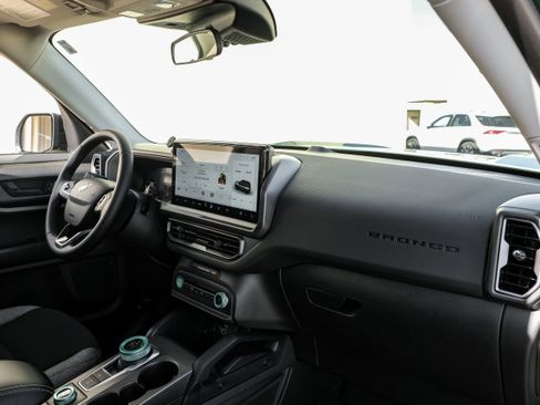 Used 2025 Ford Bronco Sport Big Bend image 11