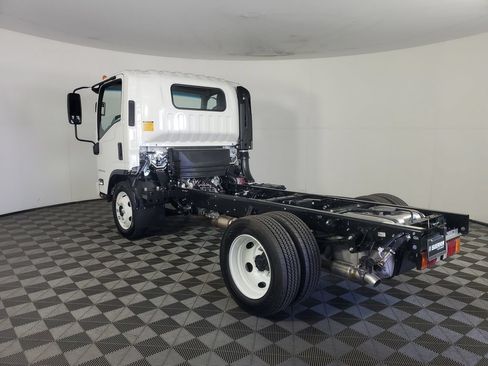 New 2026 Chevrolet Low Cab Forward RWD image 6