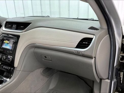 Used 2016 Chevrolet Traverse LTZ AWD/4WD image 18