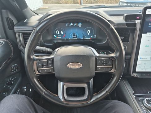 Used 2023 Ford Expedition Max Platinum image 32