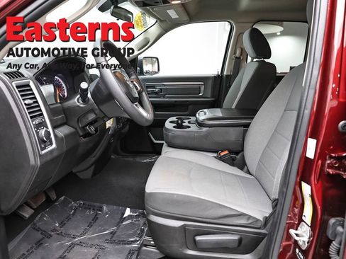 Used 2024 RAM 1500 Classic SLT AWD/4WD image 13