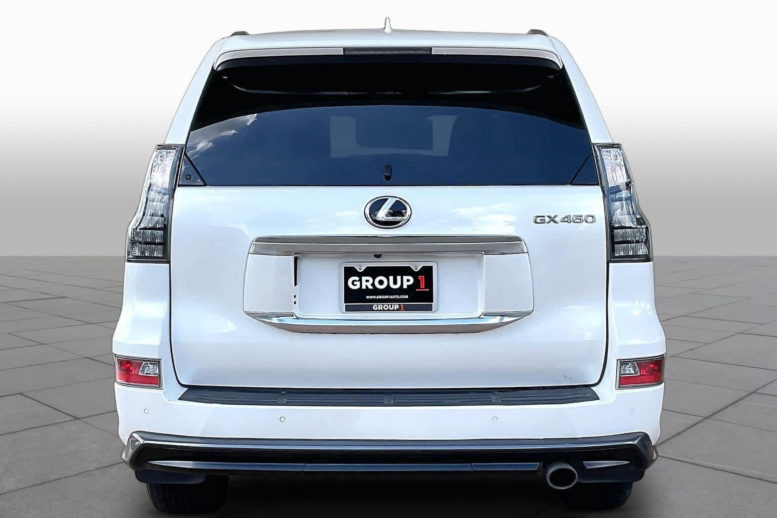 Used 2023 Lexus GX 460 Luxury w/ Sport Design Package AWD/4WD image 5